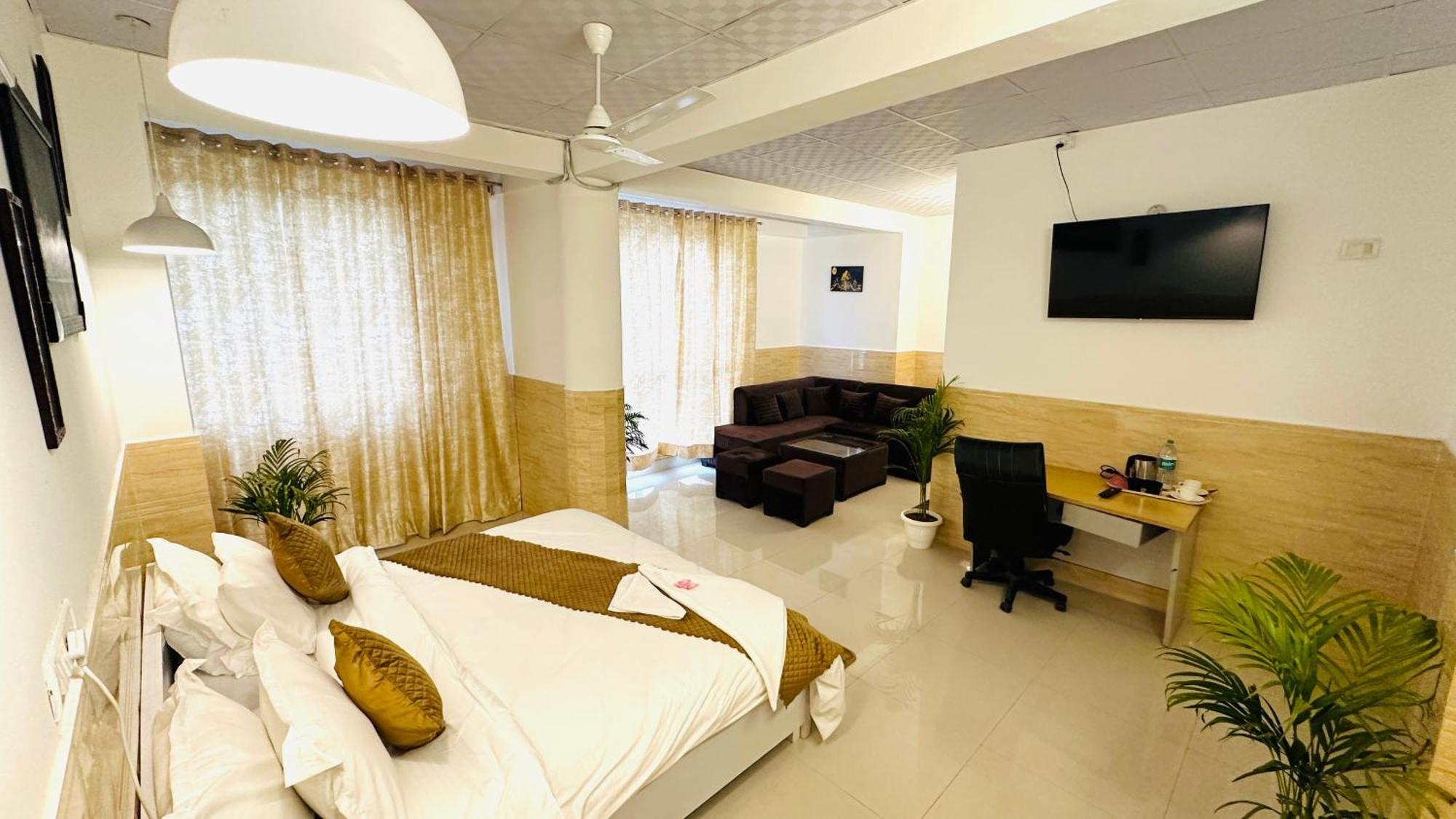 Dr White House - Noida Sector 18 Hotel Ngoại thất bức ảnh