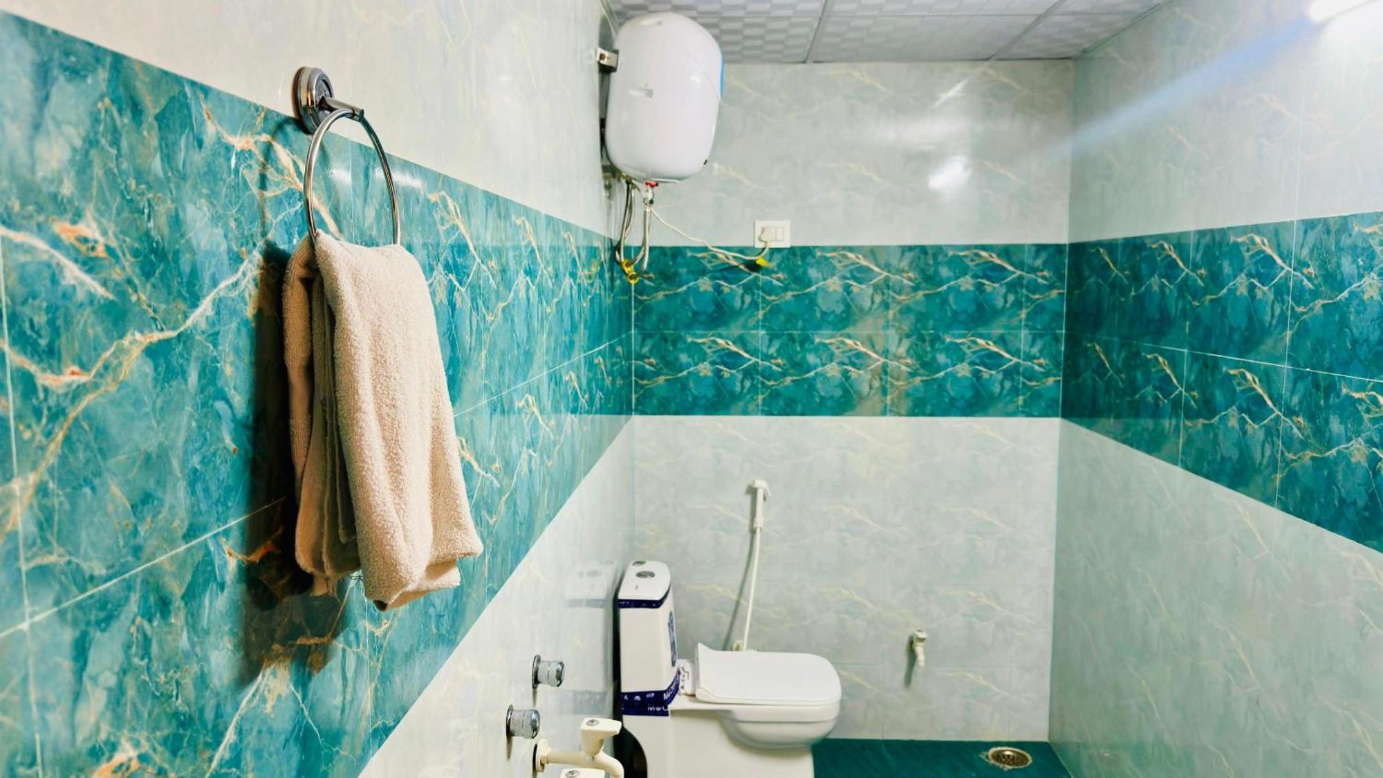 Dr White House - Noida Sector 18 Hotel Ngoại thất bức ảnh